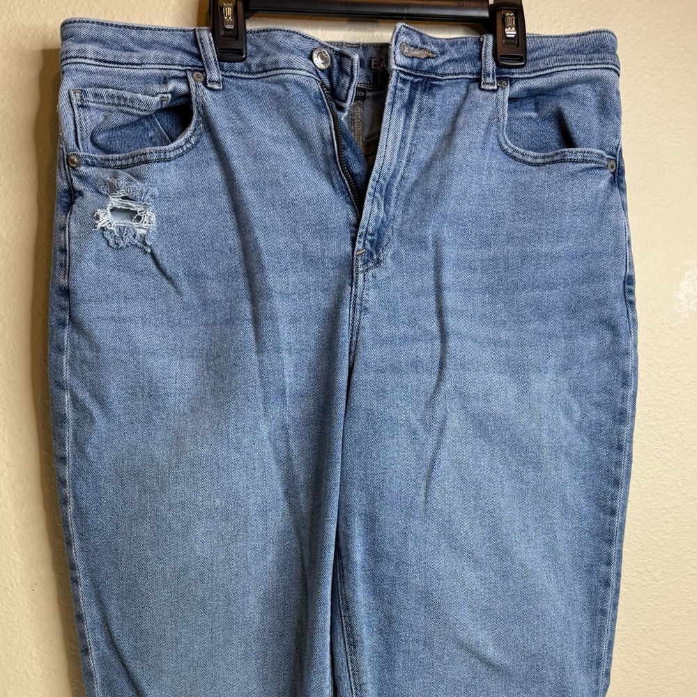 American Eagle Outfitters Light Blue Straight Leg Jeans